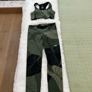 RVCA Women's M, VA Sport Essential Workout Leggings, and Bra Top S.